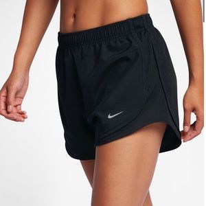 Nike tempo shorts all black